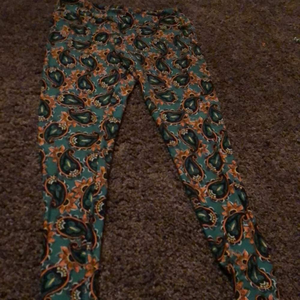 Green and orange paisley TC fit